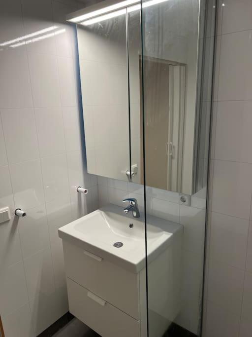 Studio Apartment Reykjavik City Center Екстер'єр фото